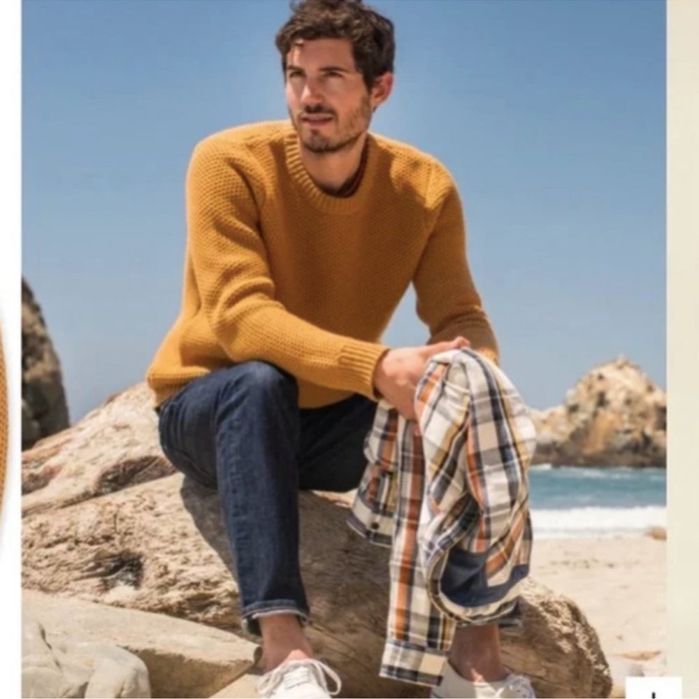 Outerknown Men's Eastbank Crewneck Yellow Merino Wool Sweater Sz. Large